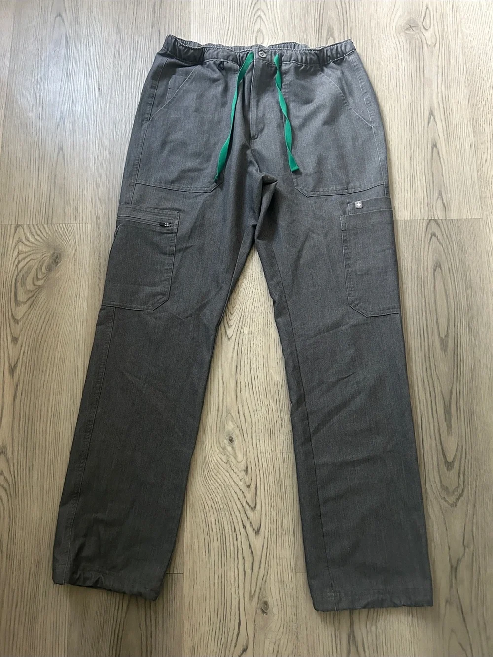 Figs Cairo Straight Leg Scrub Pants Graphite Gray Men’s Size Medium